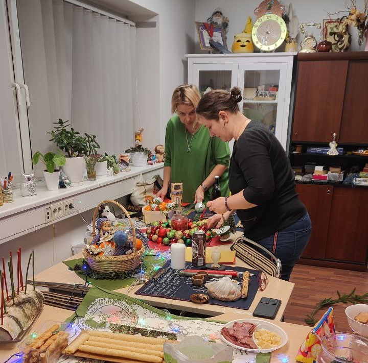 photo 33 2025 12 18 19 04 24